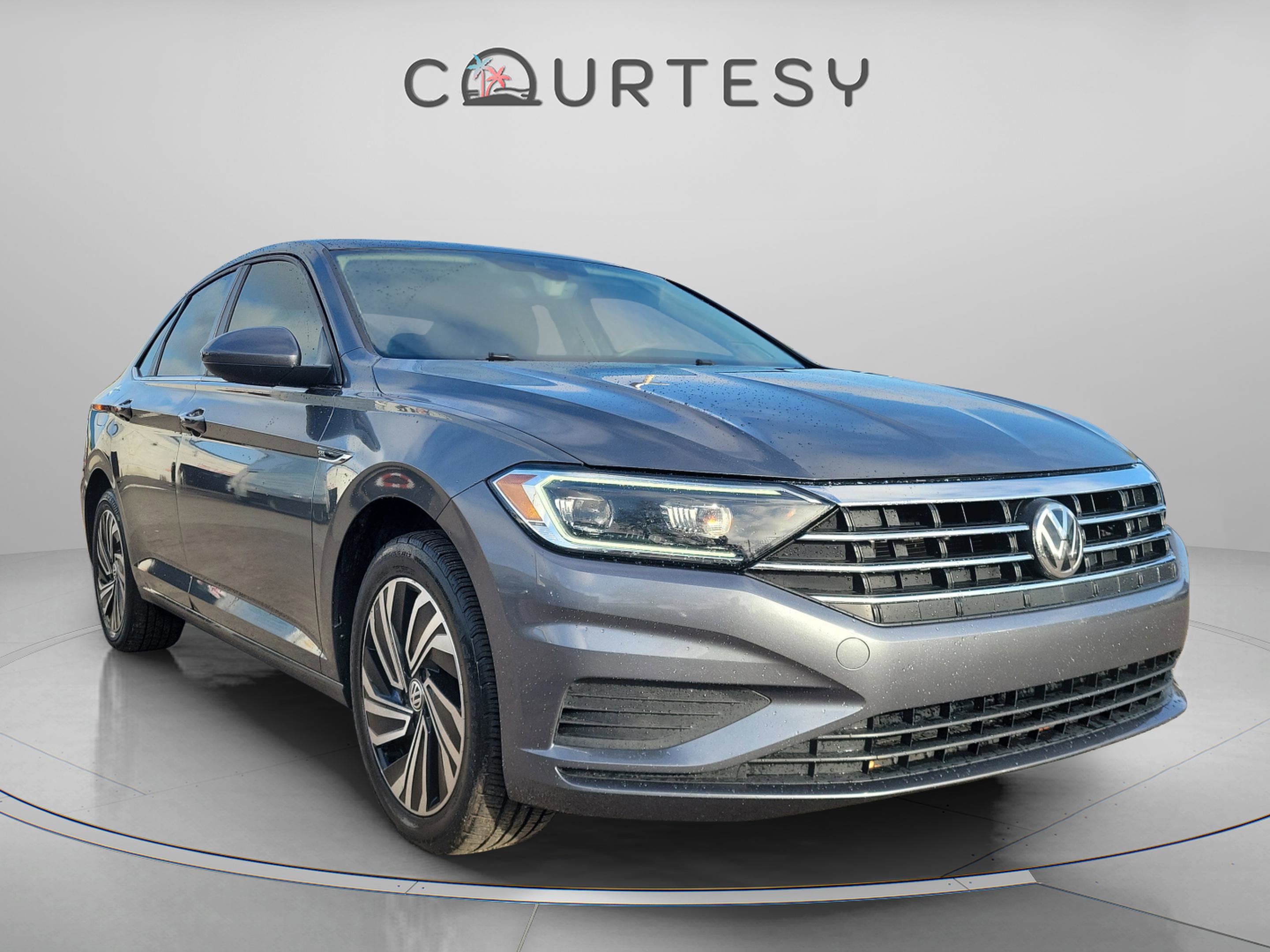 Used 2020 Volkswagen Jetta SEL image 4