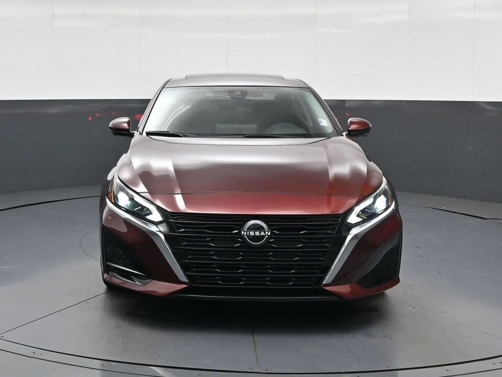 Certified 2024 Nissan Altima 2.5 SL FWD image 3