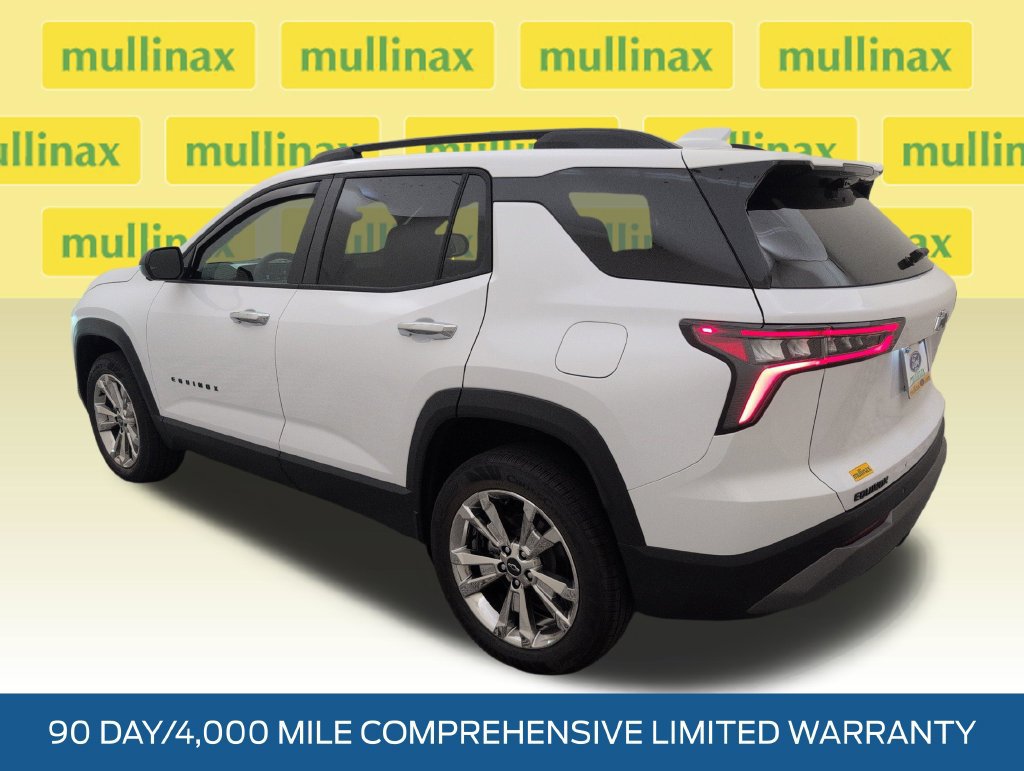 Used 2027 Chevrolet Equinox LT w/ Convenience Package II FWD image 9