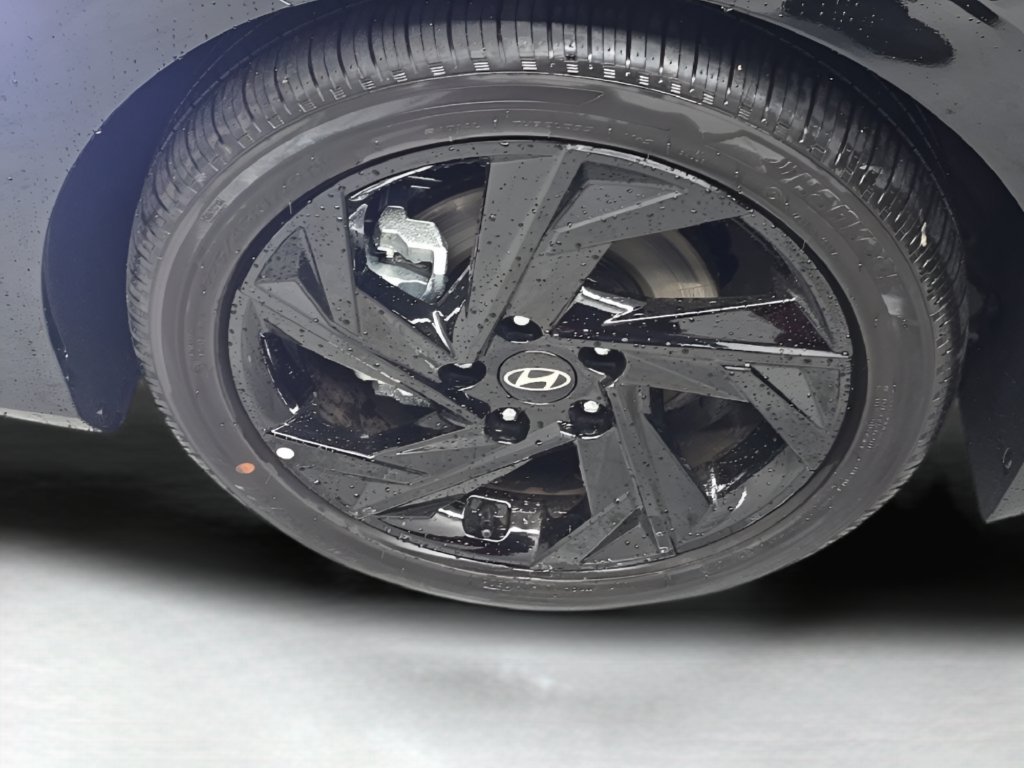 New 2026 Hyundai Elantra SEL Sport FWD image 40