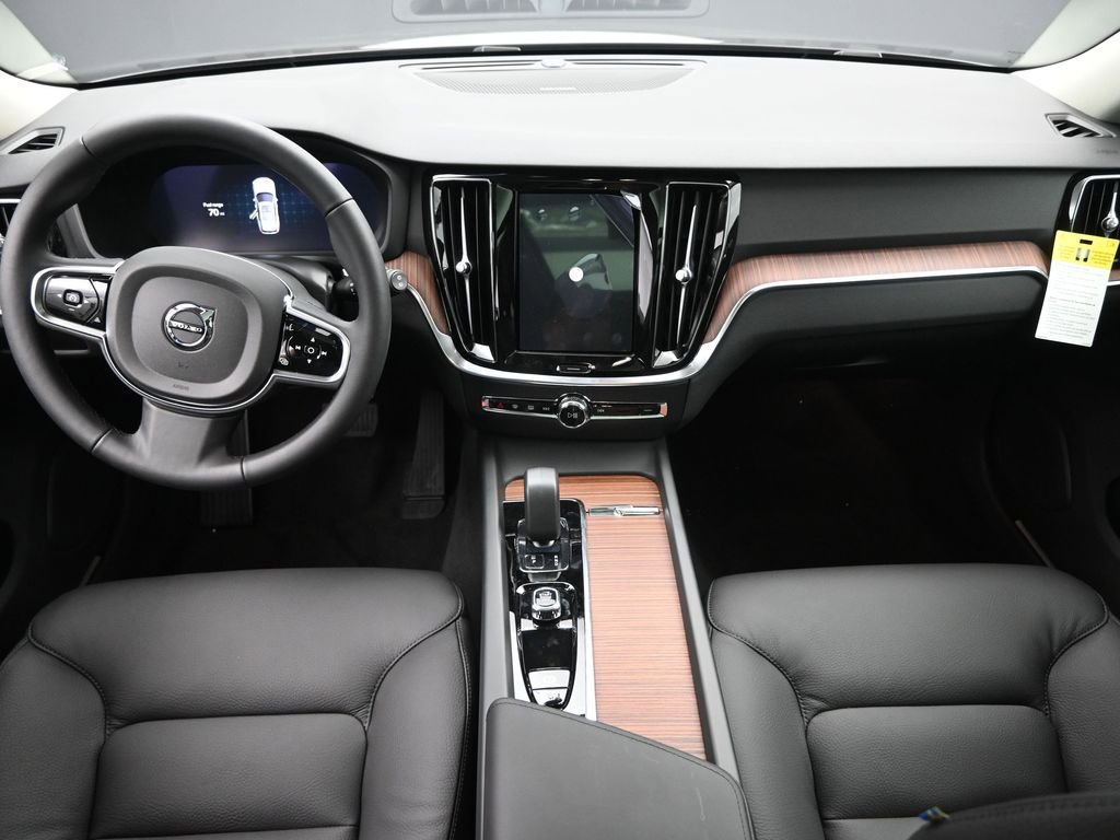 New 2025 Volvo V60 B5 Cross Country Plus w/ Protection Package Premier image 21