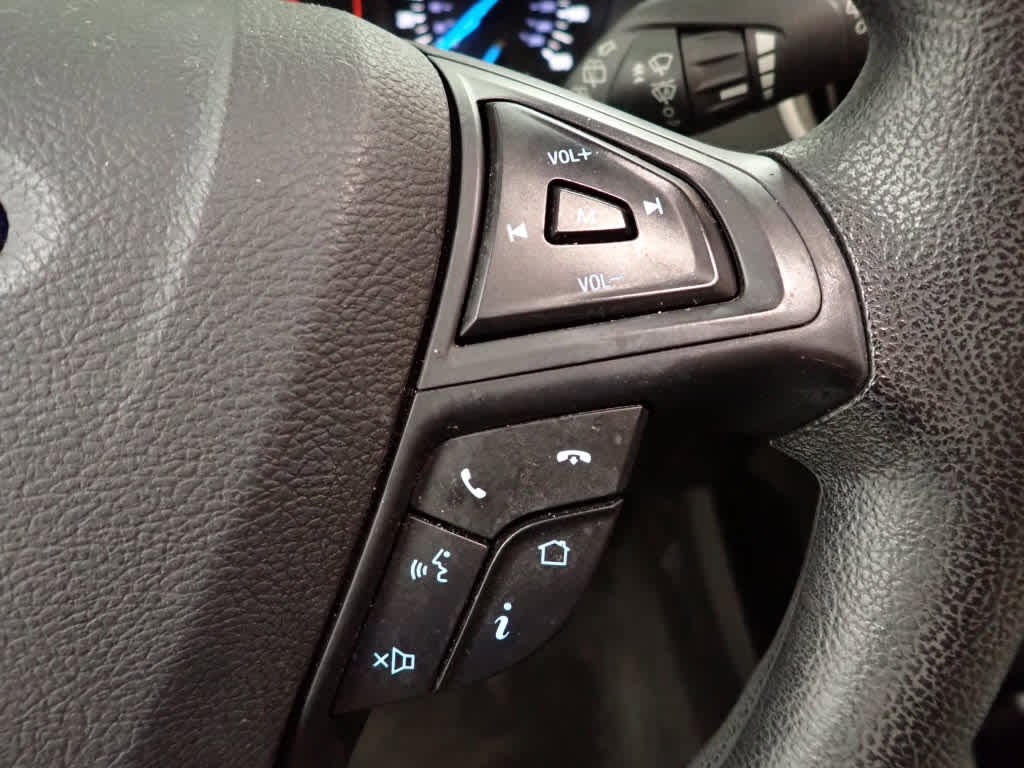 Used 2019 Ford Edge SE image 23