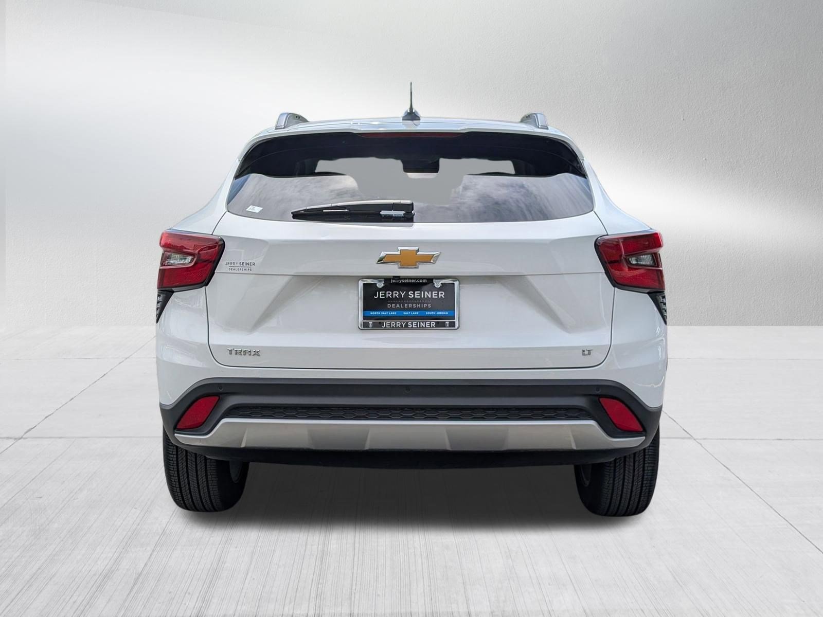 Certified 2024 Chevrolet Trax LT w/ Driver Confidence Package FWD image 4