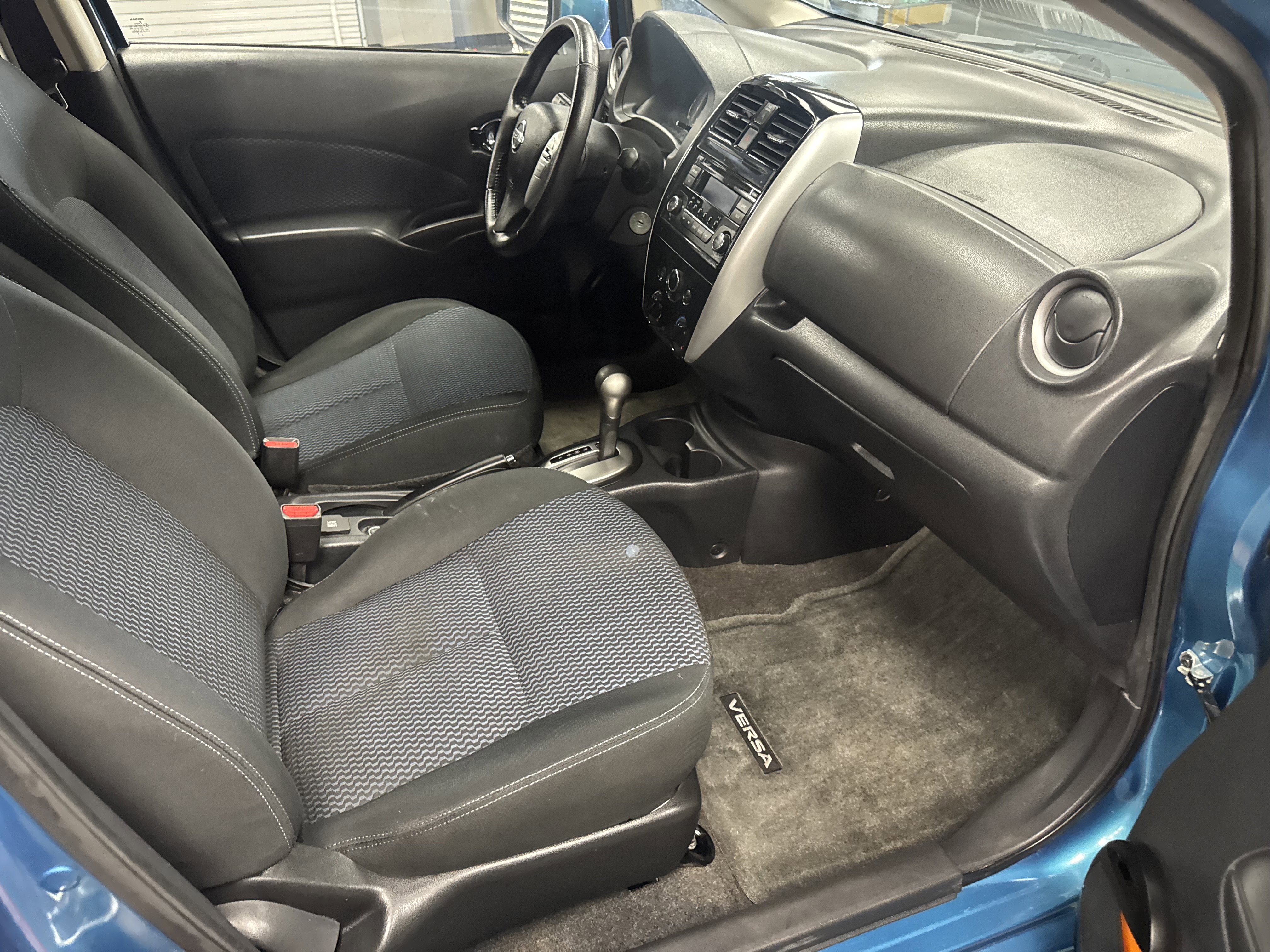Used 2015 Nissan Versa Note SV FWD image 10
