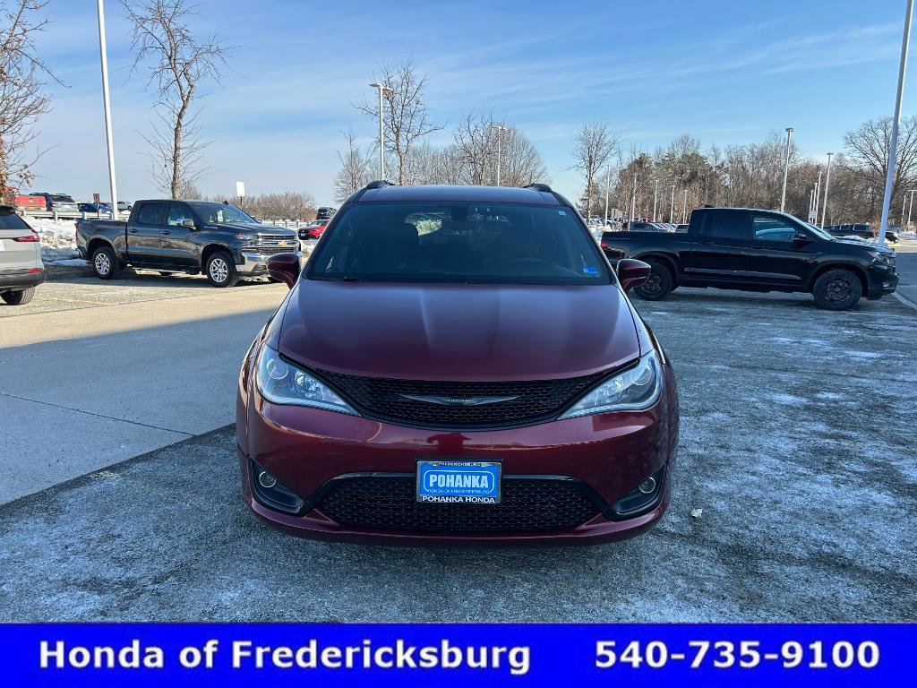 Used 2018 Chrysler Pacifica Touring Plus w/ S Appearance Package image 9