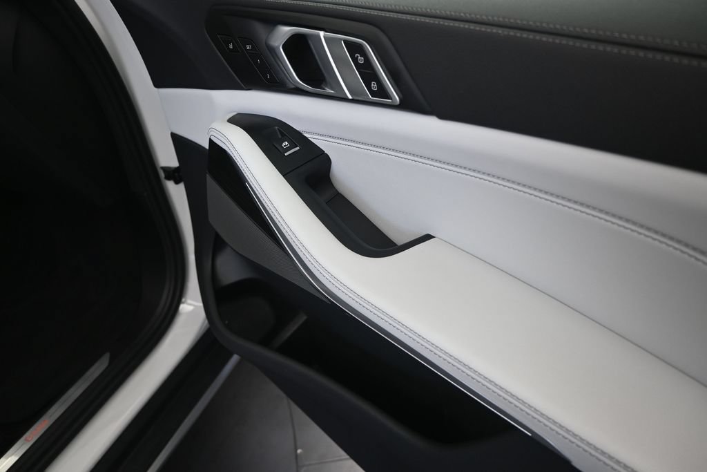 Certified 2023 BMW X5 sDrive40i RWD image 23