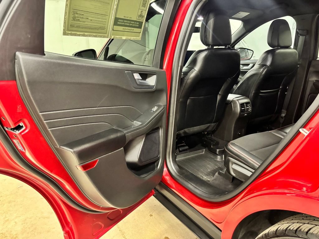 Used 2023 Ford Escape ST-Line w/ Tech Pack #1 FWD image 19