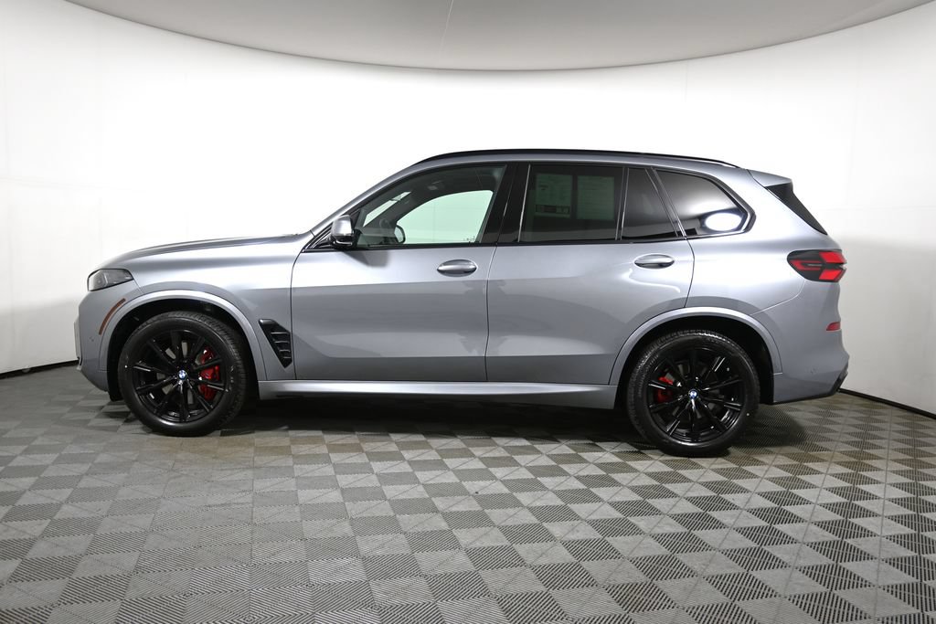 Certified 2026 BMW X5 xDrive40i w/ Executive Package AWD/4WD image 2