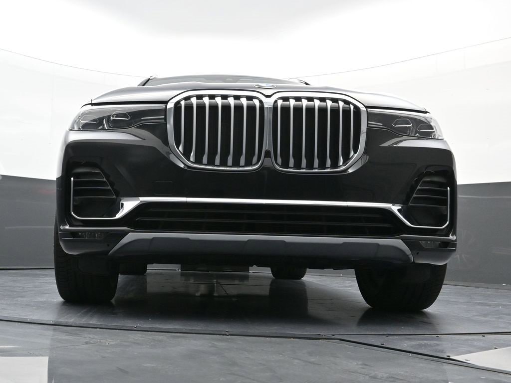 Used 2022 BMW X7 xDrive40i w/ Cold Weather Package image 23