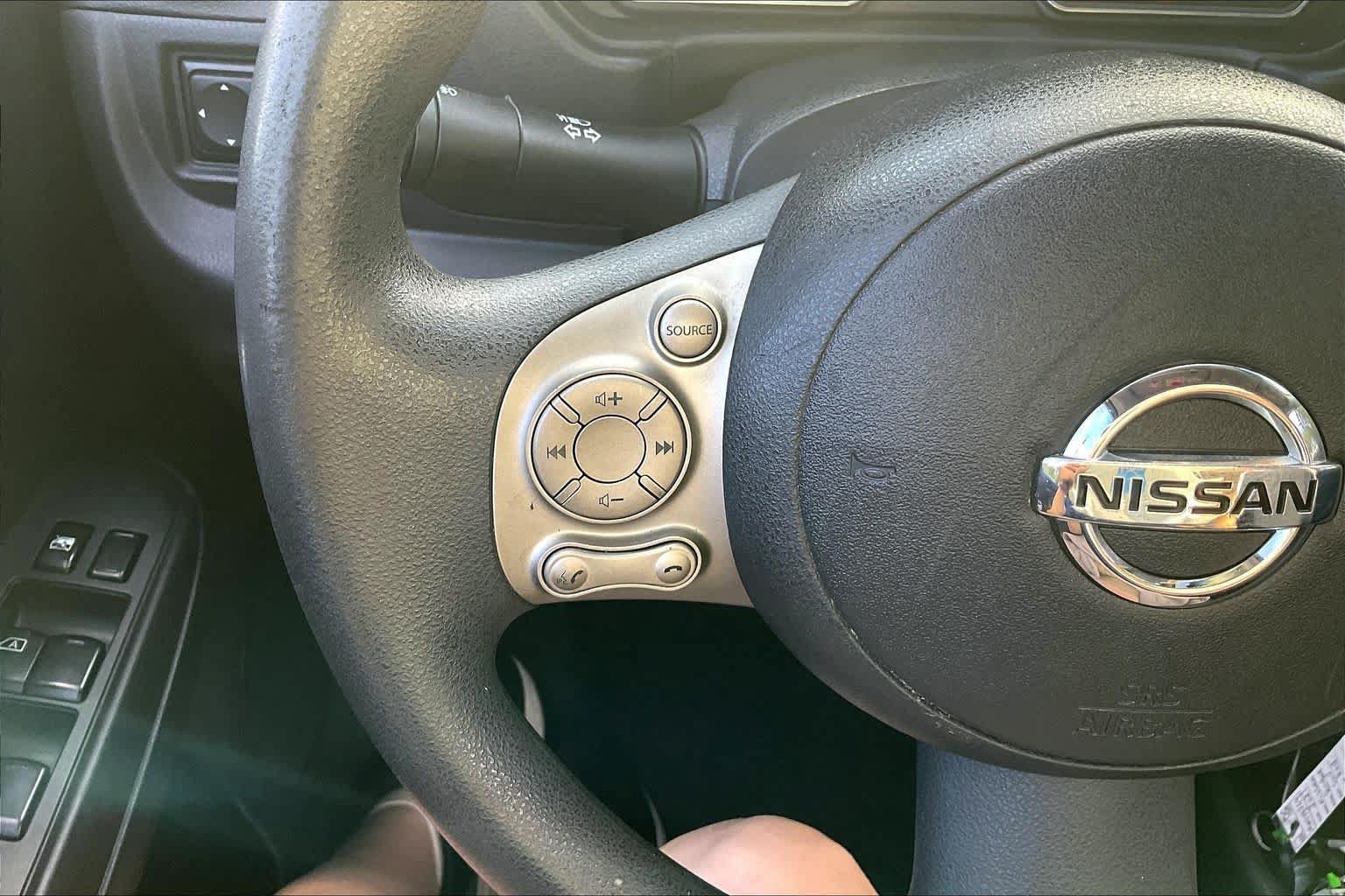 Used 2012 Nissan Versa FWD image 19