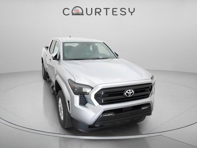 Certified 2026 Toyota Tacoma SR5 AWD/4WD image 32