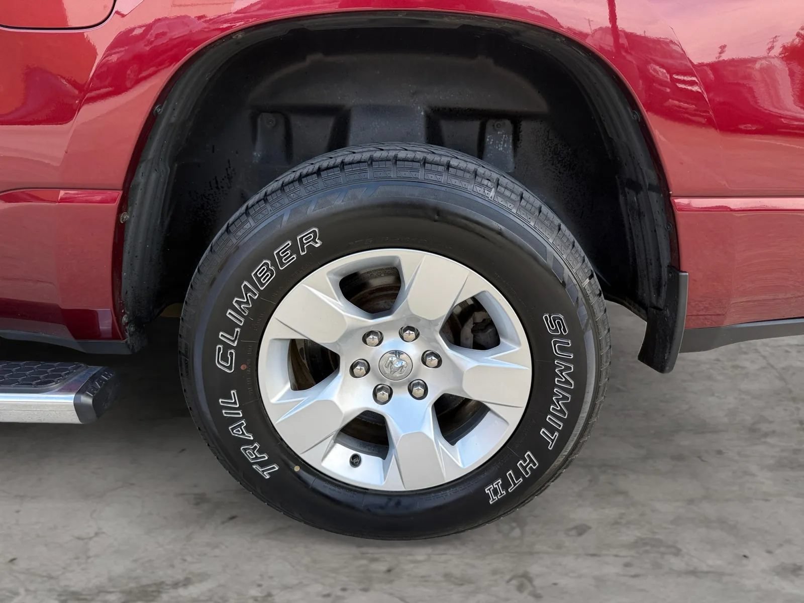Used 2019 RAM 1500 Big Horn AWD/4WD image 44