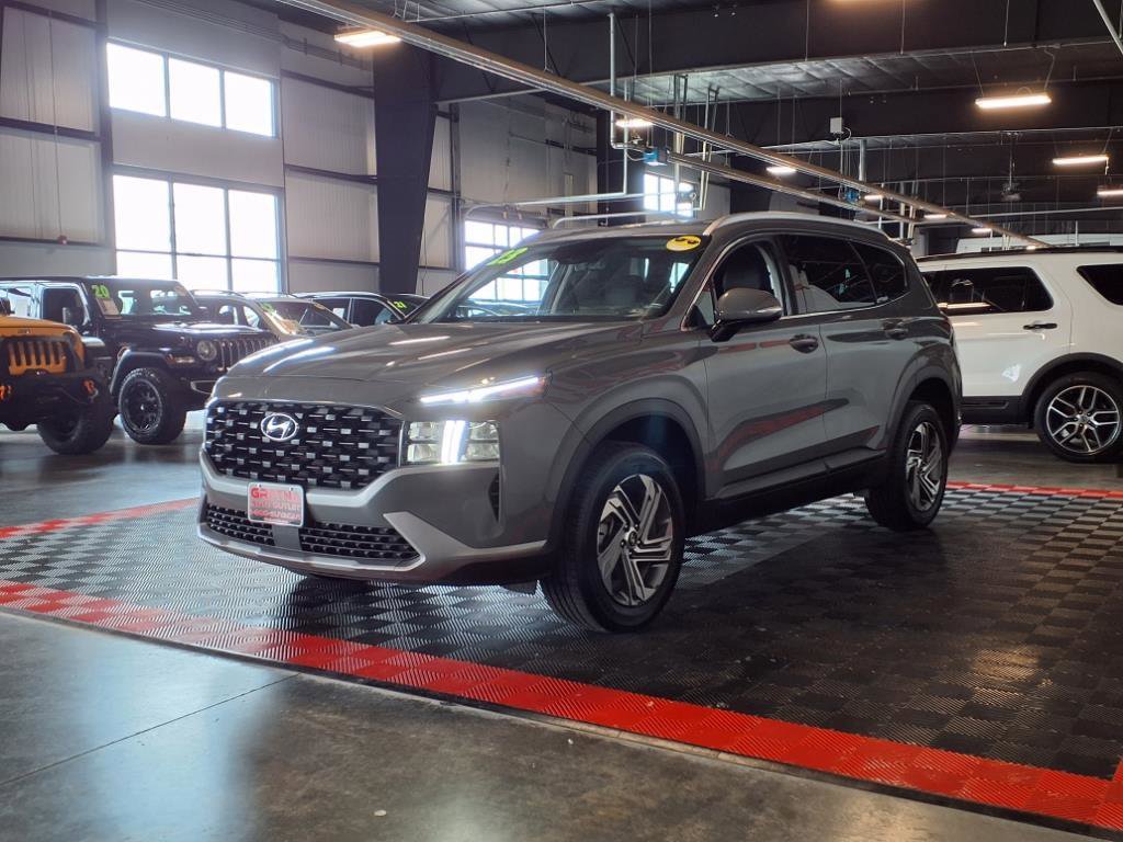 Used 2023 Hyundai Santa Fe SEL image 3