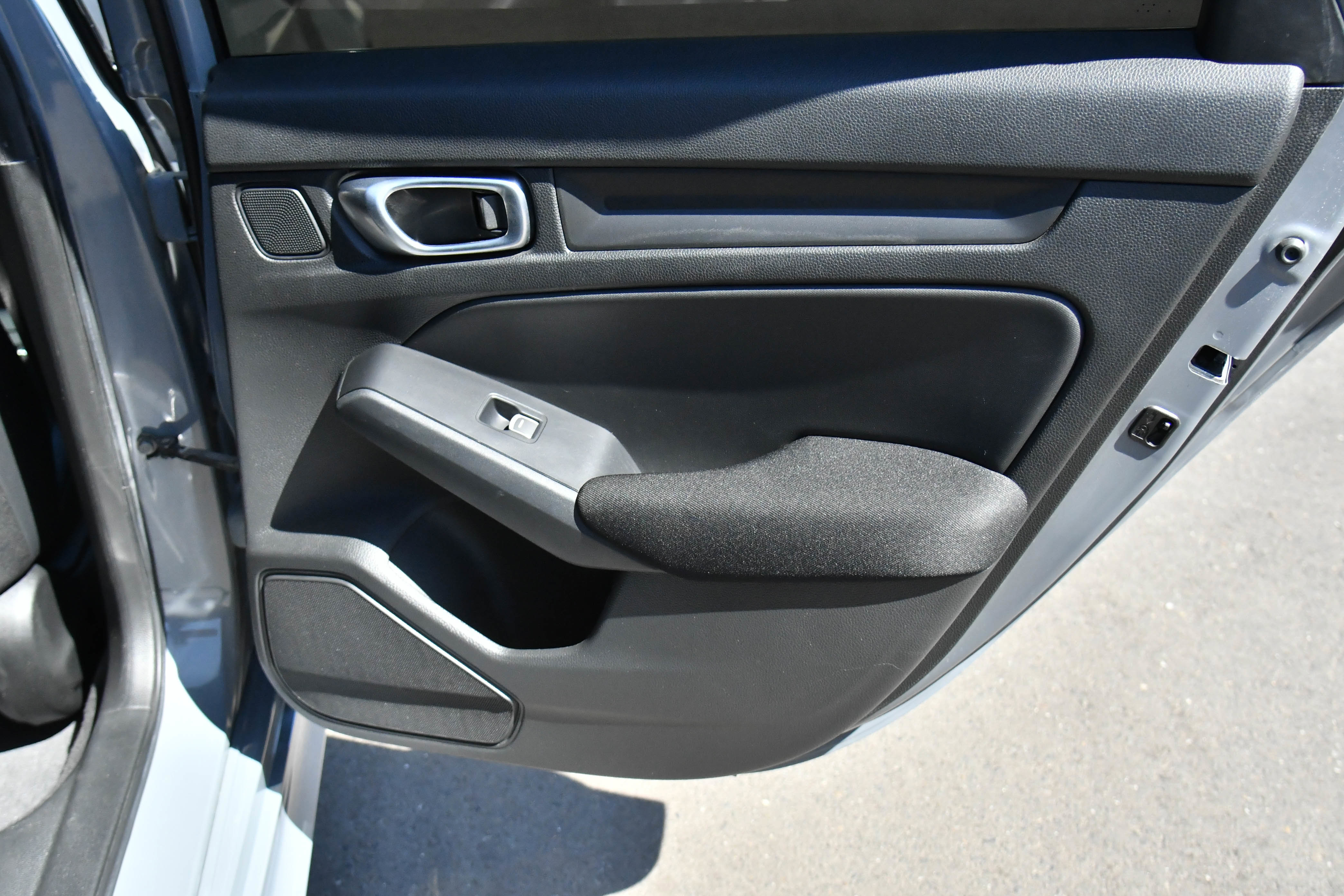 Used 2025 Honda Civic Sport image 36