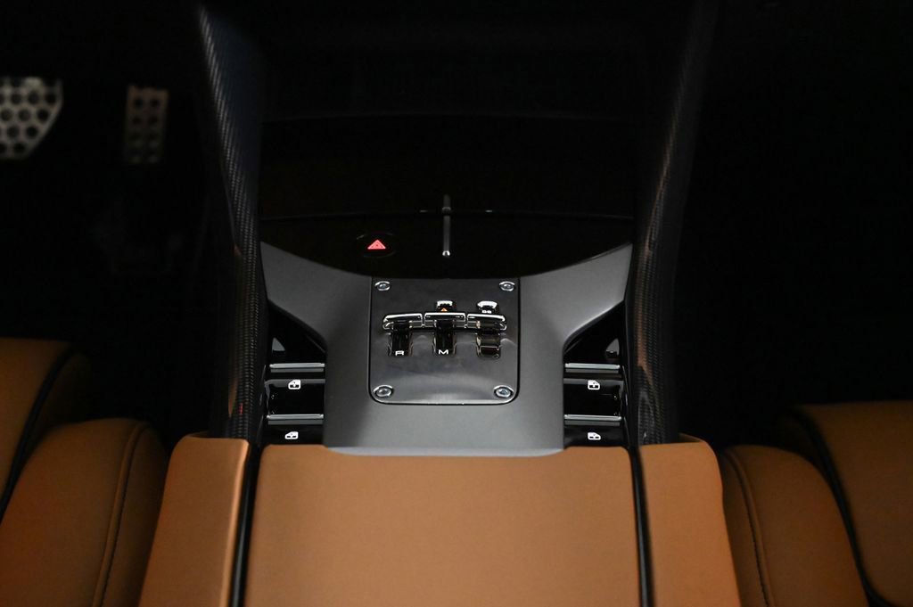 Used 2026 Ferrari Purosangue AWD/4WD image 16