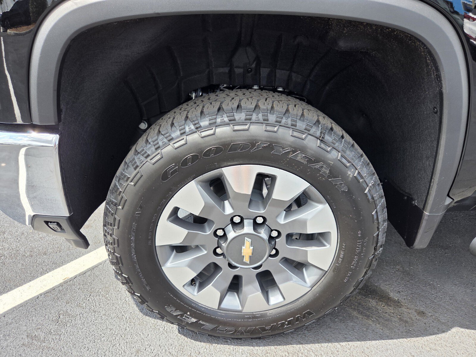 New 2026 Chevrolet Silverado 2500 LT w/ All Star Edition AWD/4WD image 4