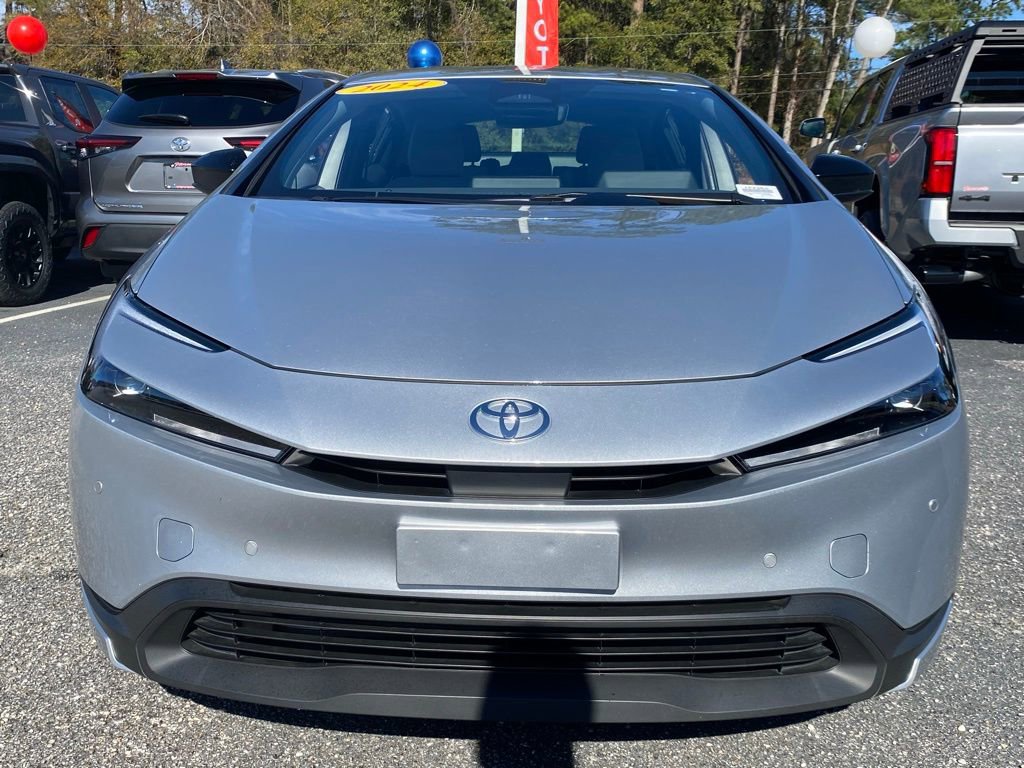 Used 2024 Toyota Prius LE image 19
