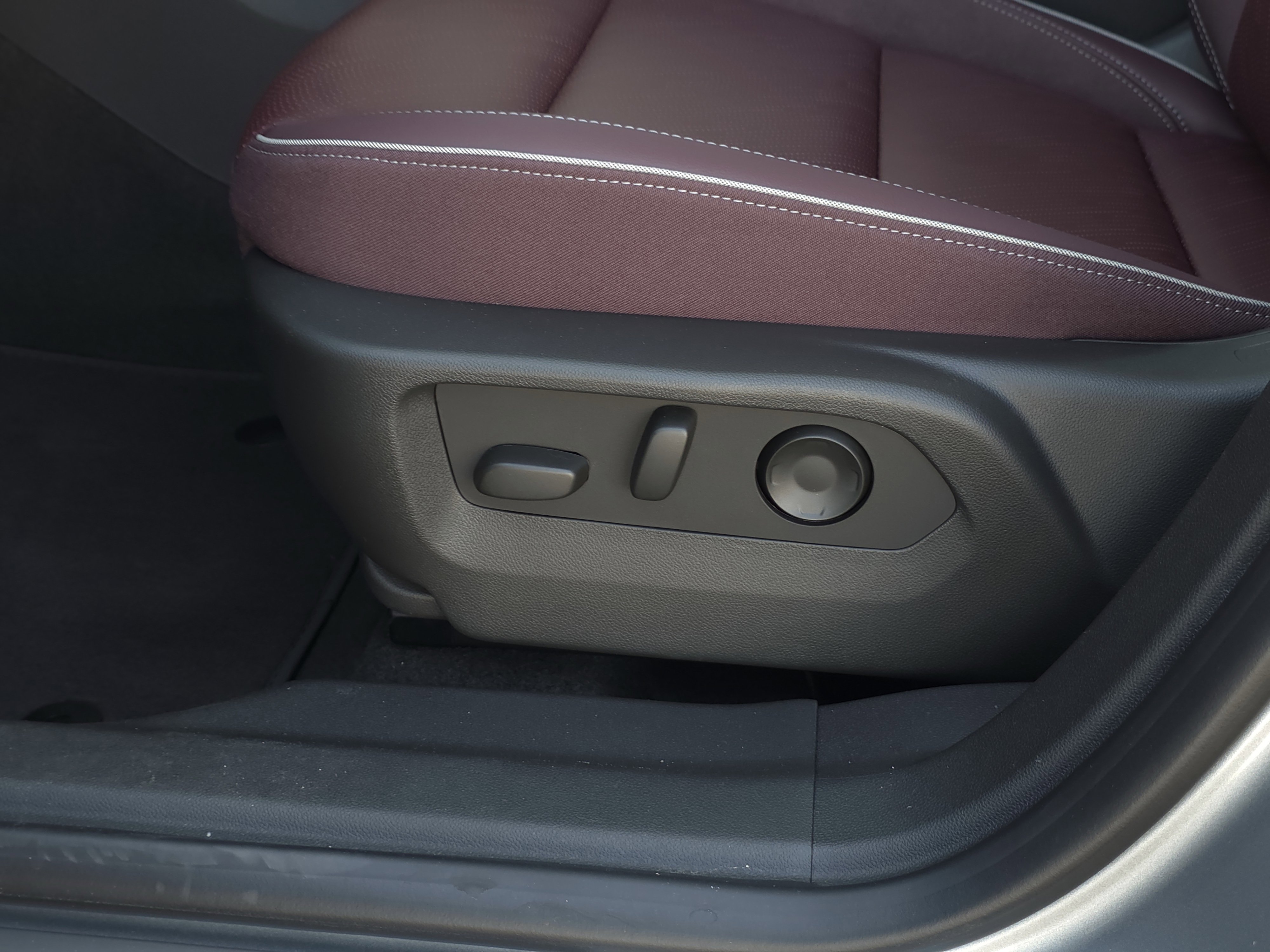 New 2026 Buick Envision Sport Touring AWD/4WD image 11