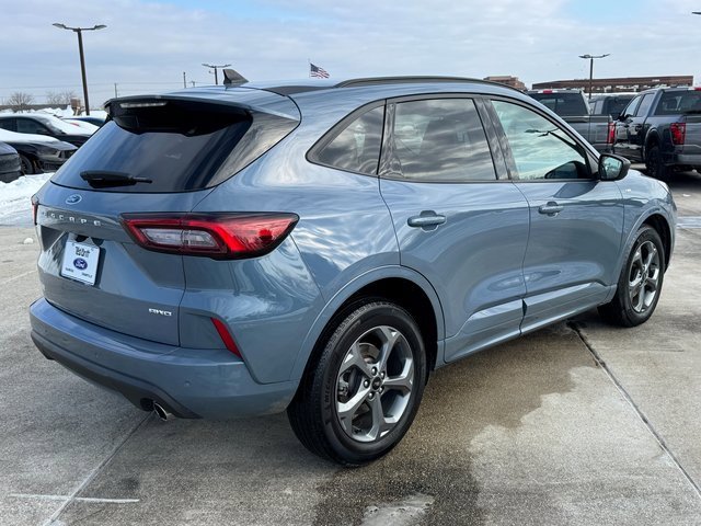Used 2023 Ford Escape ST-Line w/ Tech Pack #1 image 8