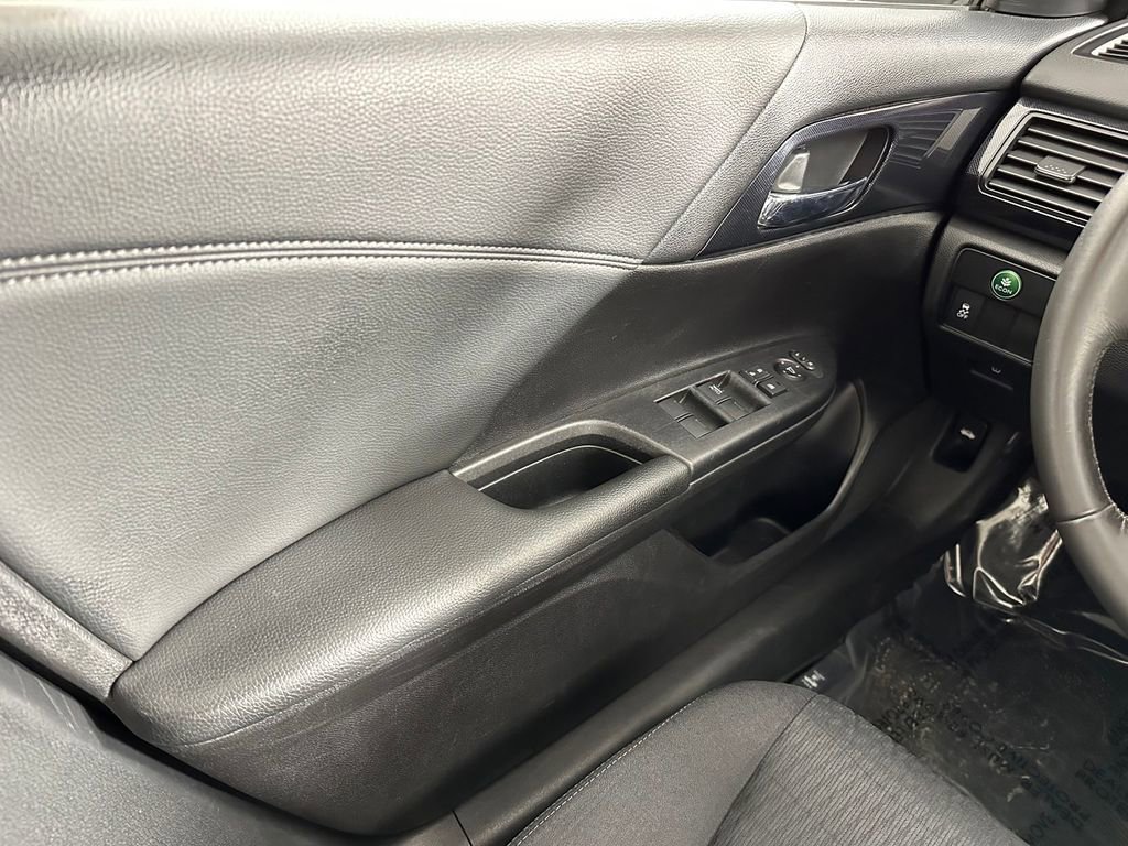 Used 2015 Honda Accord Sport image 31