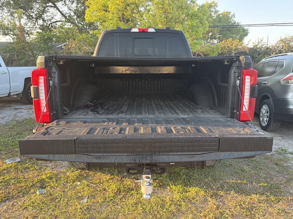 Used 2023 Ford F250 Lariat w/ Lariat Ultimate Package image 9