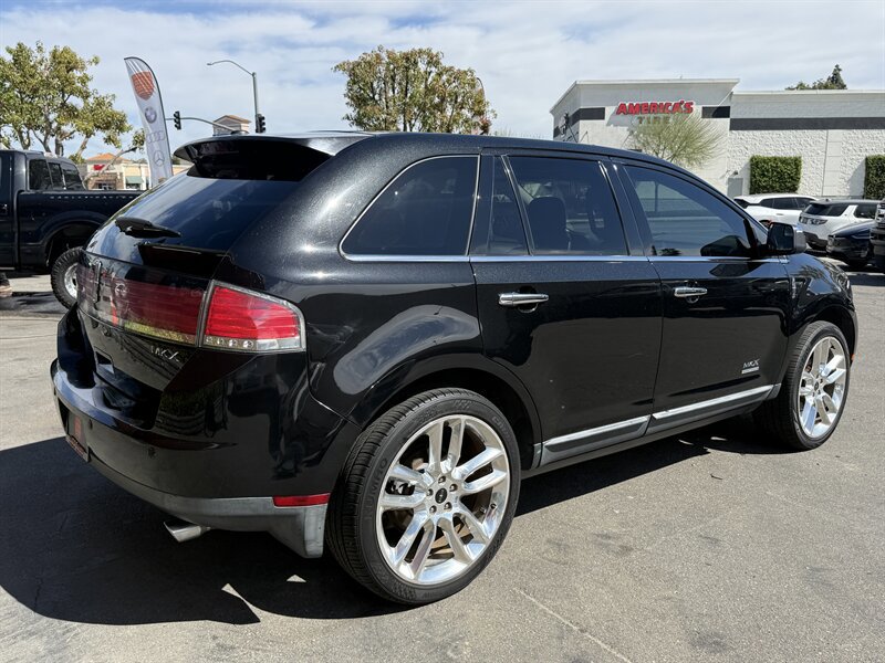 Used 2010 Lincoln MKX 2WD image 11