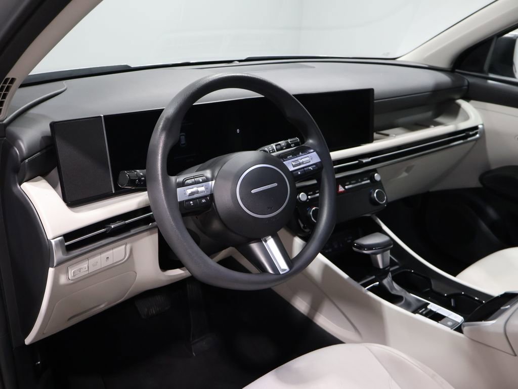 Used 2025 Hyundai Tucson SEL image 13