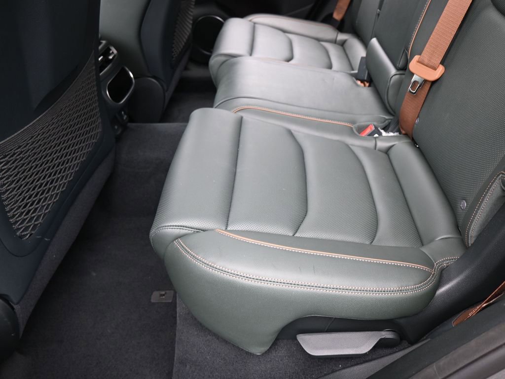 Used 2022 Genesis GV70 2.5T w/ Advanced Package image 37