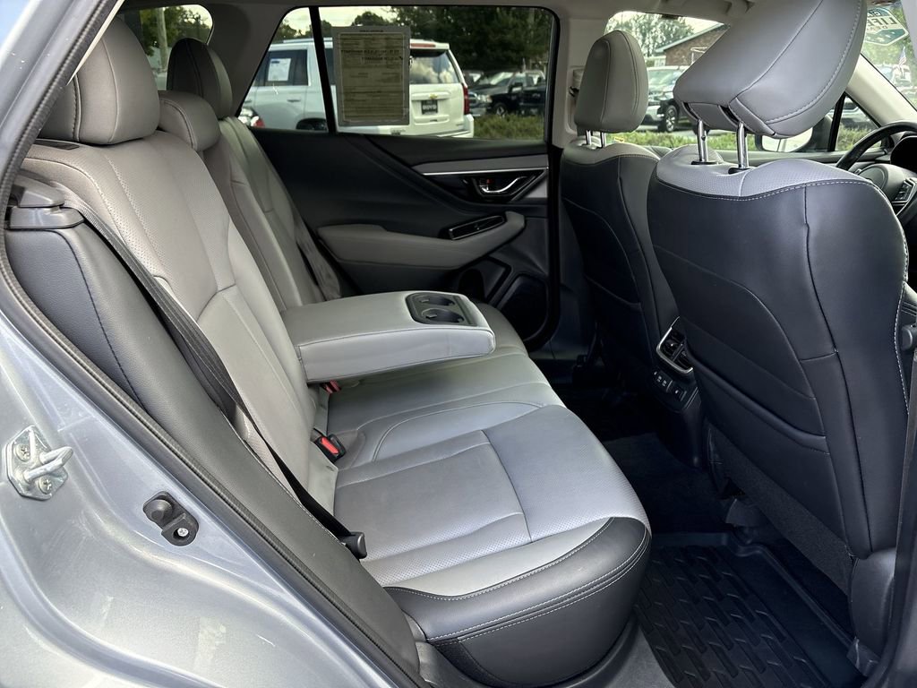 Used 2022 Subaru Outback Limited image 30