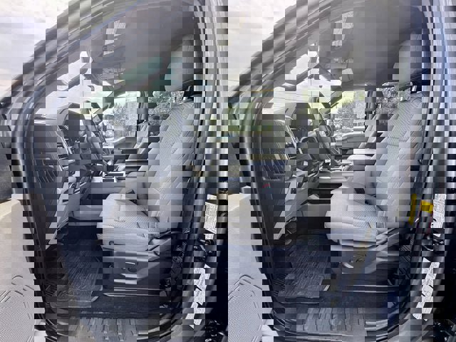 Used 2022 Ford F350 XLT w/ XLT Premium Package image 7