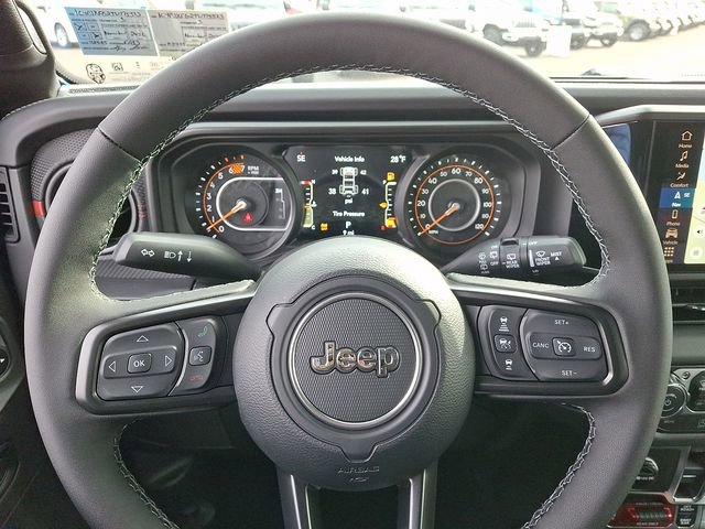New 2026 Jeep Wrangler Unlimited Rubicon w/ Safety Group image 18