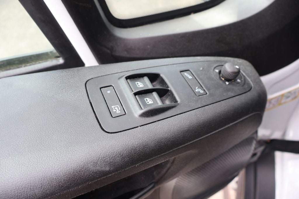 Used 2025 RAM ProMaster 3500 w/ Convenience Group FWD image 15