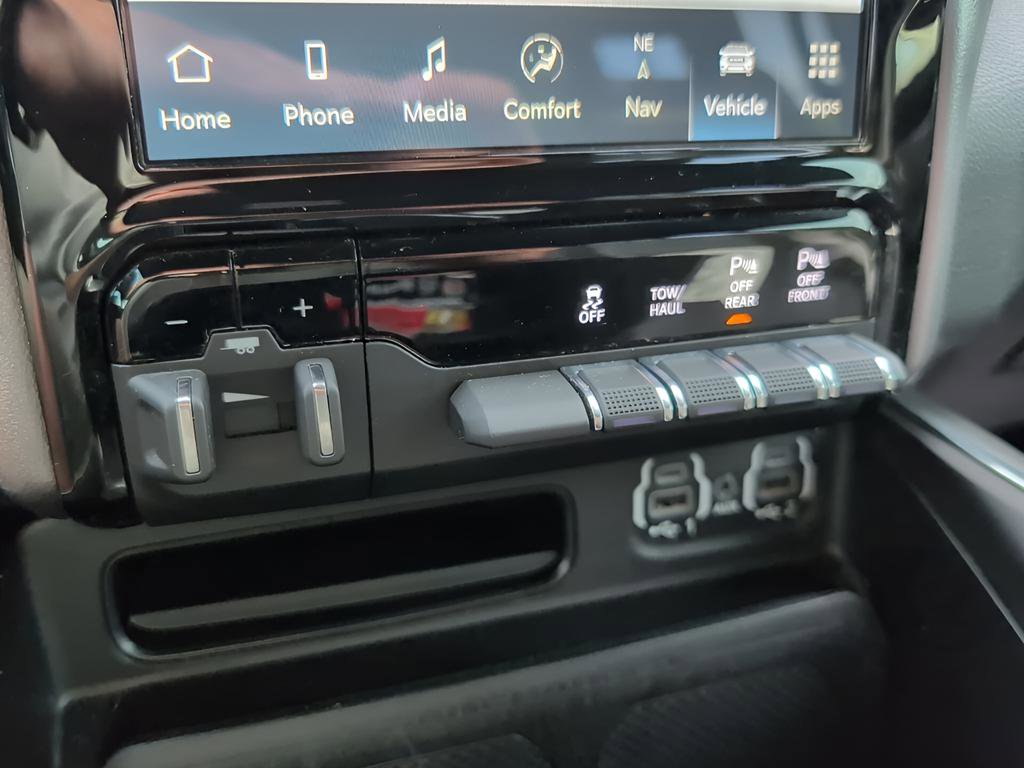 Used 2023 RAM 1500 Laramie image 27