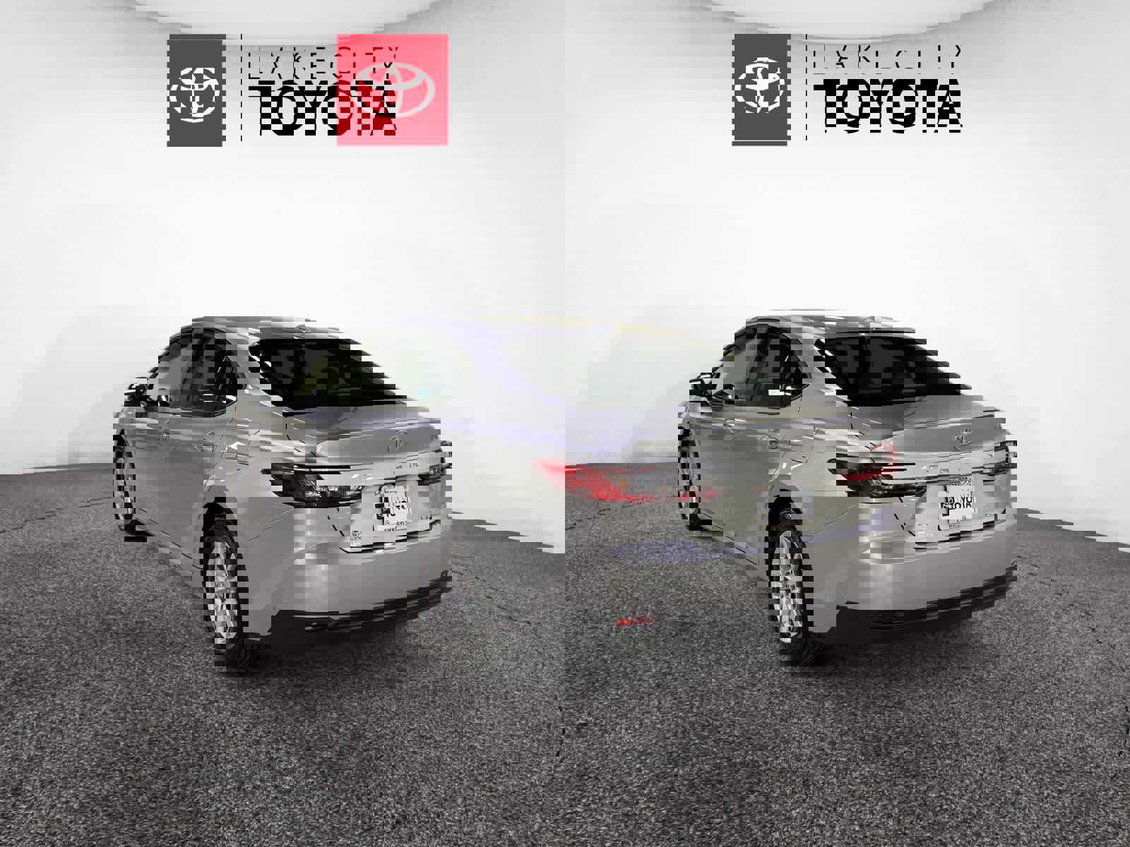 Used 2026 Toyota Camry LE image 4