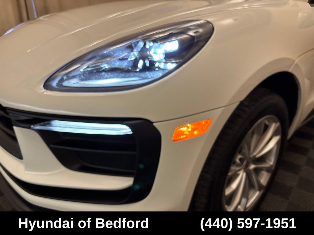 Used 2023 Porsche Macan Turbo AWD/4WD image 10