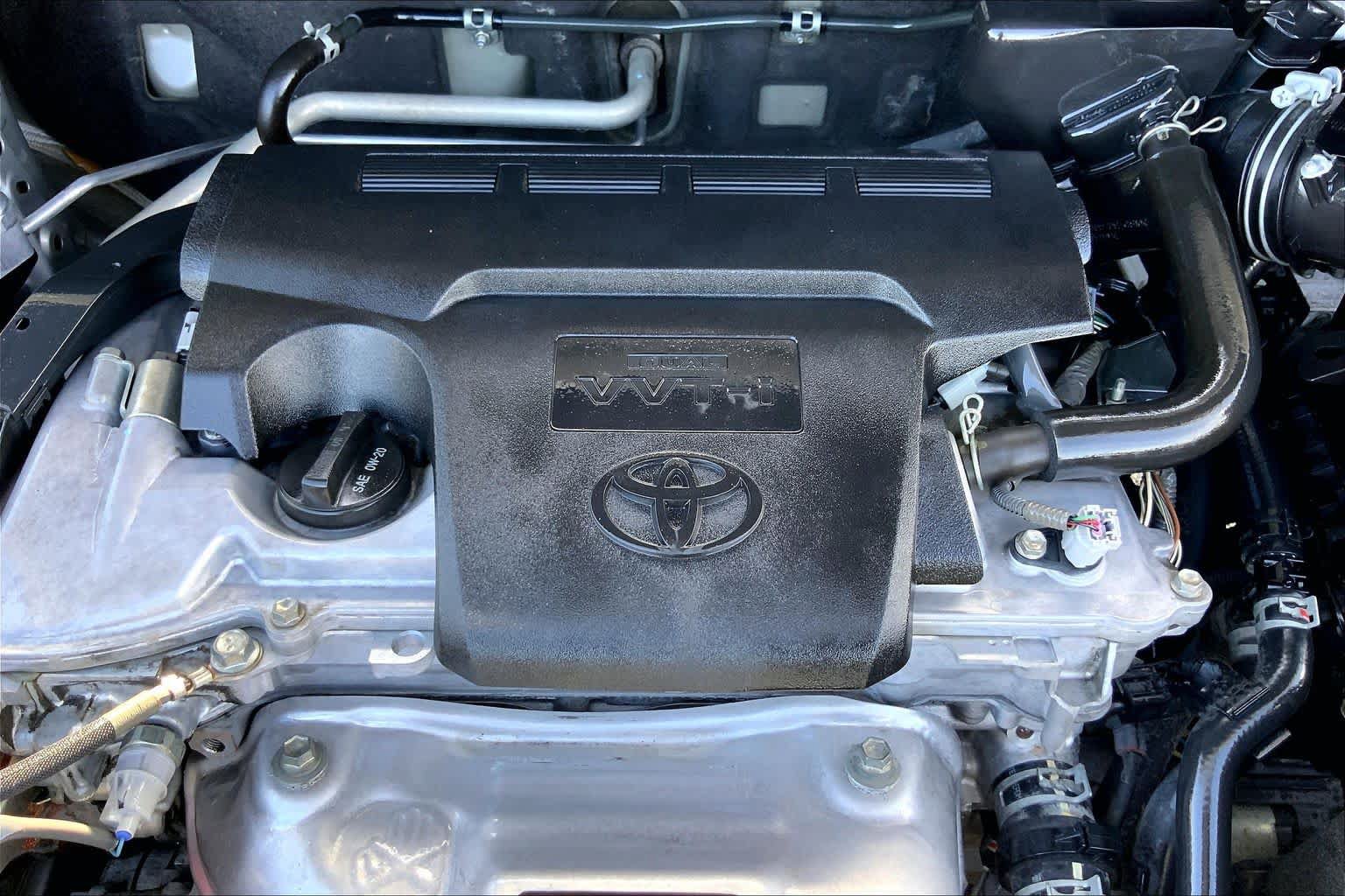 Used 2017 Toyota RAV4 LE FWD image 32