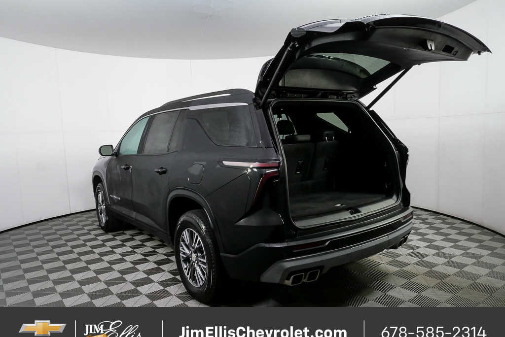 Certified 2025 Chevrolet Traverse LT image 33