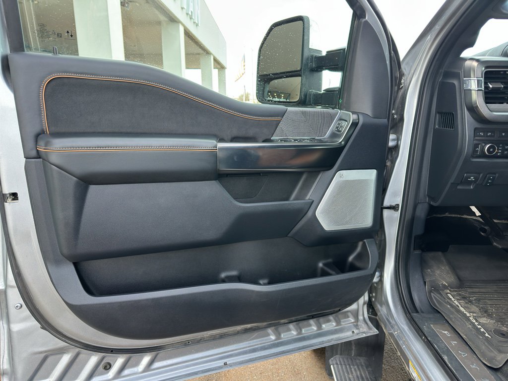 Used 2024 Ford F450 Platinum w/ FX4 Off-Road Package image 13