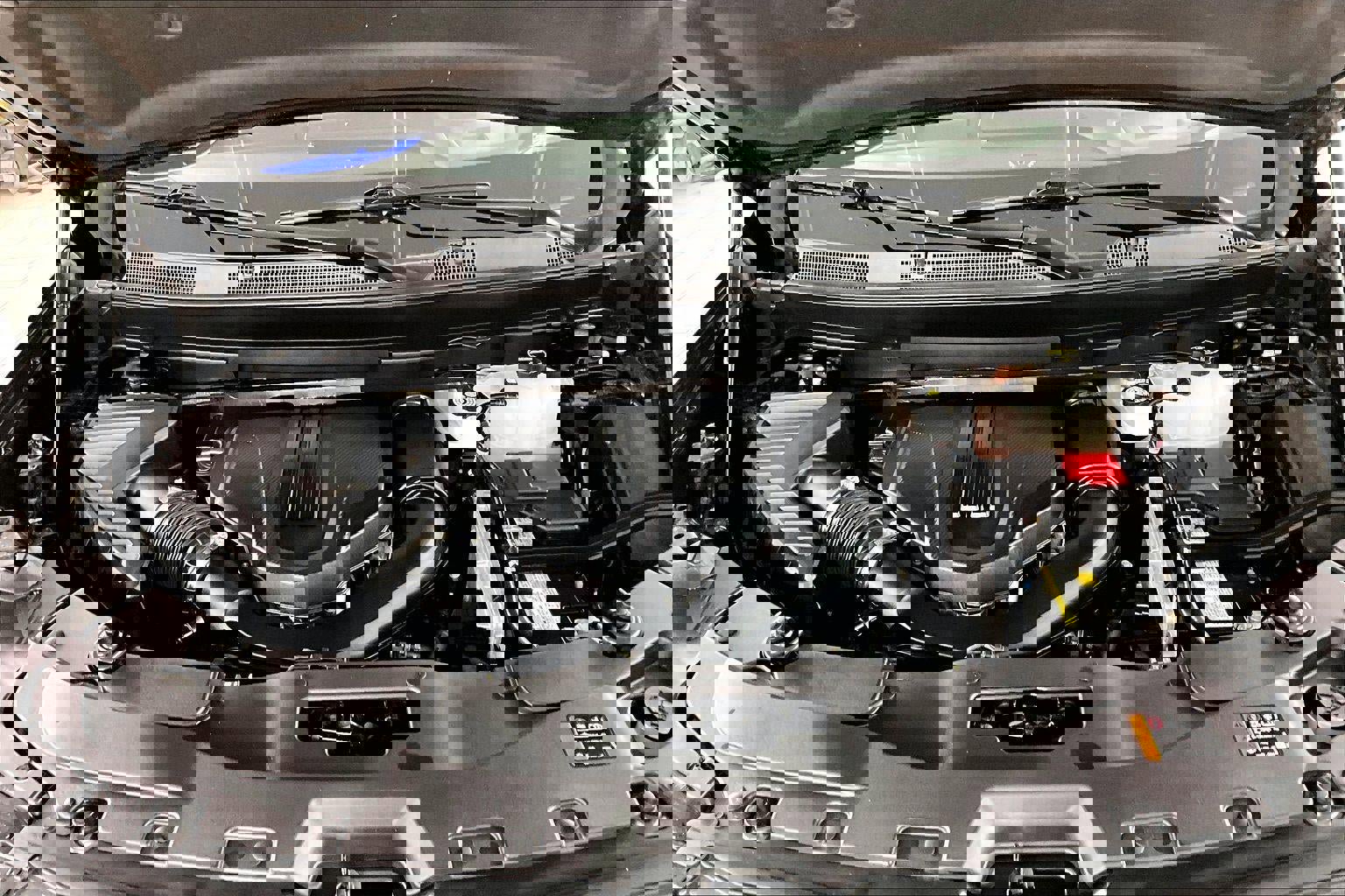 Used 2025 GMC Acadia Elevation image 32