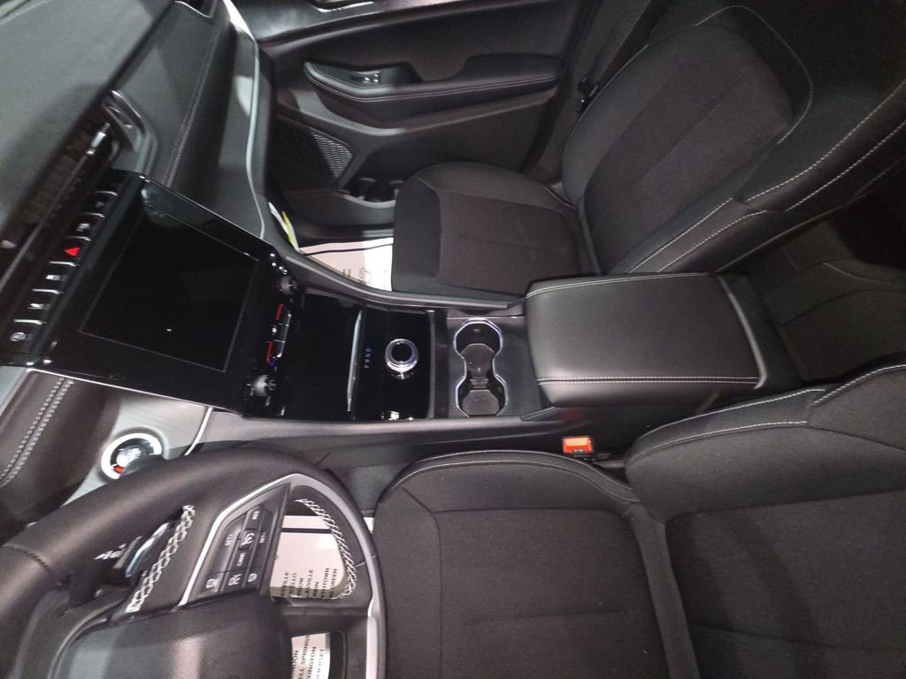 New 2025 Jeep Grand Cherokee Laredo X w/ Trailer Tow Package image 12