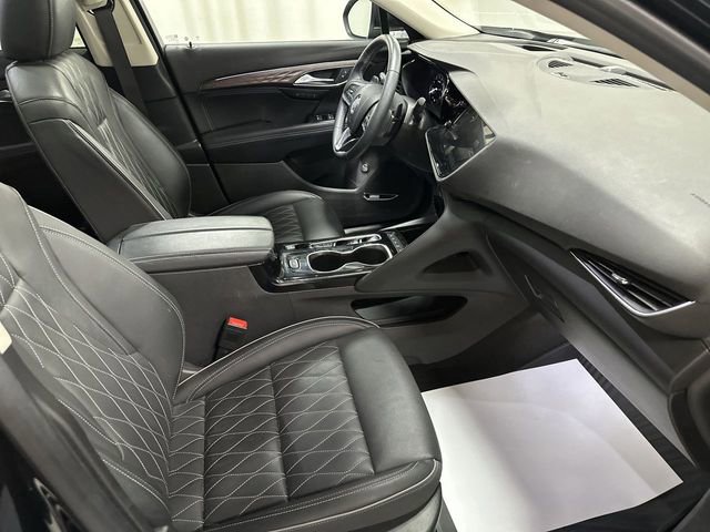 Used 2023 Buick Envision Avenir image 17