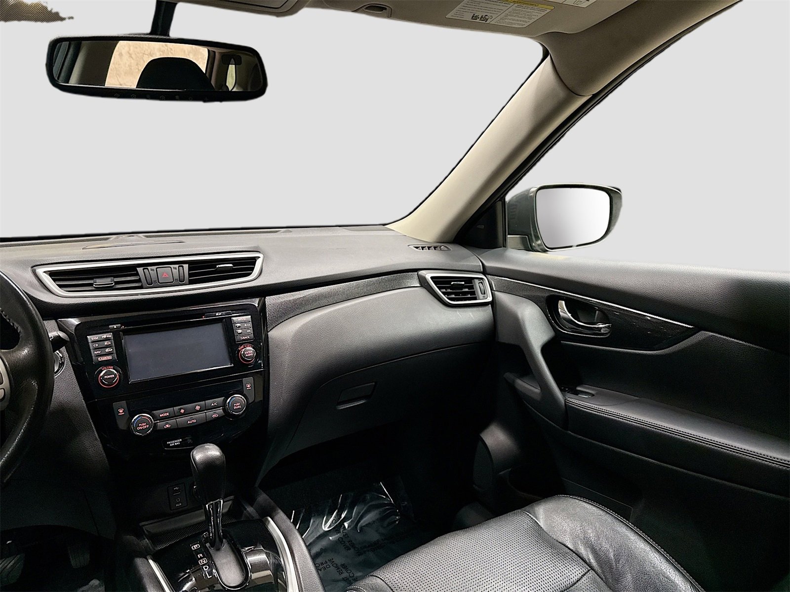 Used 2016 Nissan Rogue SL w/ SL Premium Package image 25