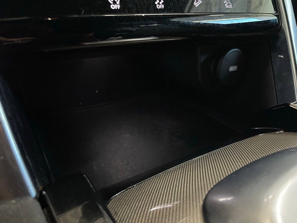 Used 2020 Land Rover Discovery Sport S R-Dynamic image 28