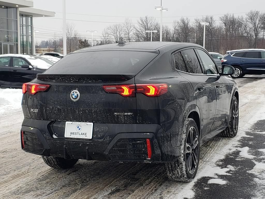 New 2026 BMW X2 xDrive28i w/ Technology Package AWD/4WD image 4