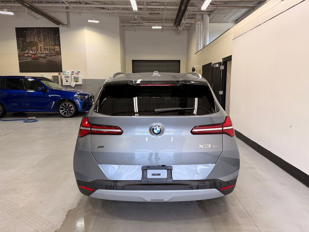 Used 2025 BMW X3 xDrive30i w/ Convenience Package AWD/4WD image 4