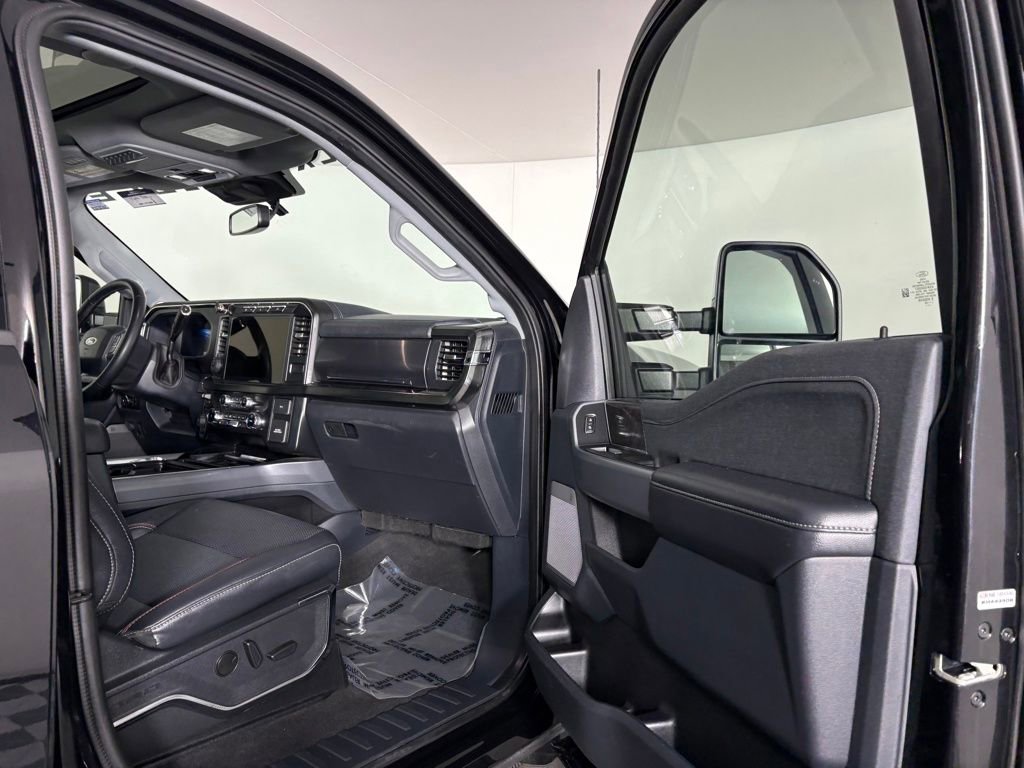Used 2024 Ford F250 Lariat w/ Lariat Ultimate Package image 37