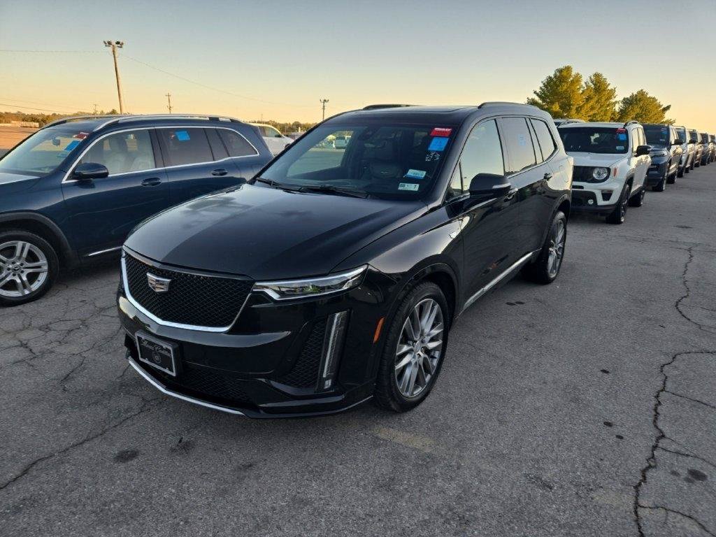 Used 2020 Cadillac XT6 Sport AWD/4WD image 3