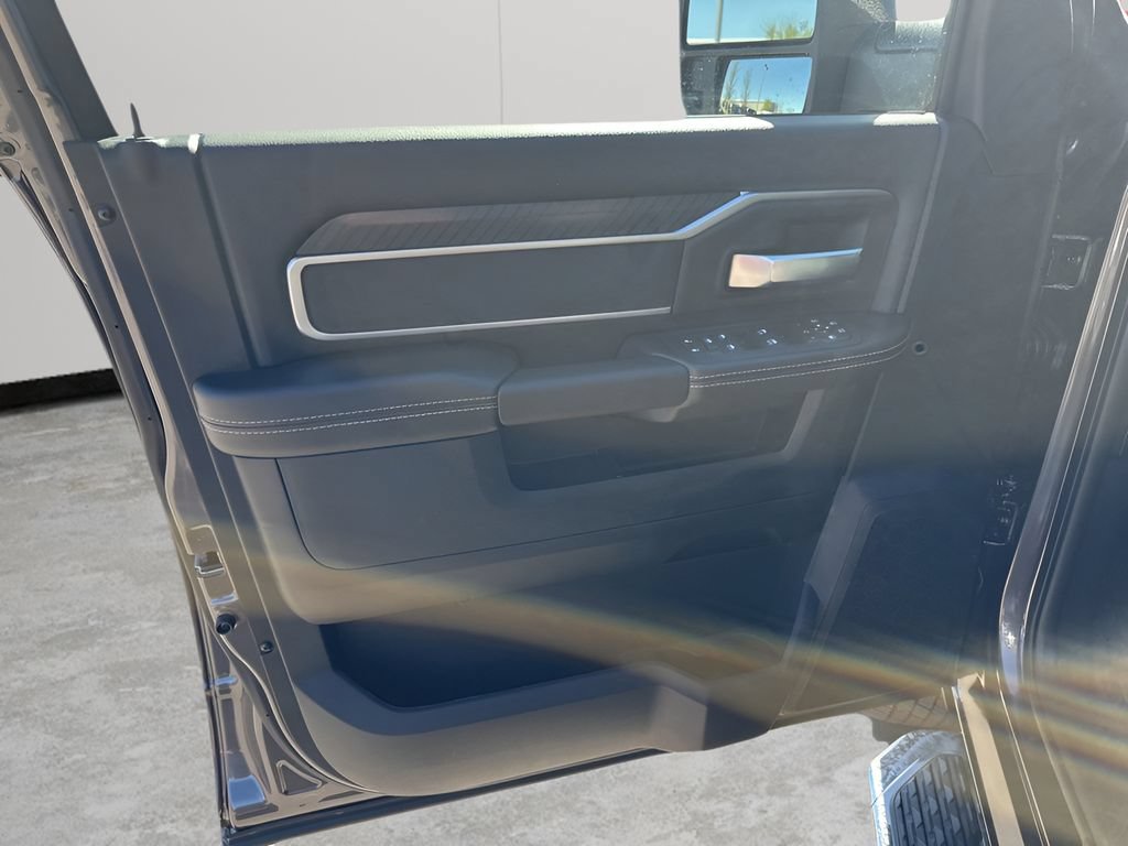 New 2026 RAM 3500 Lone Star AWD/4WD image 24