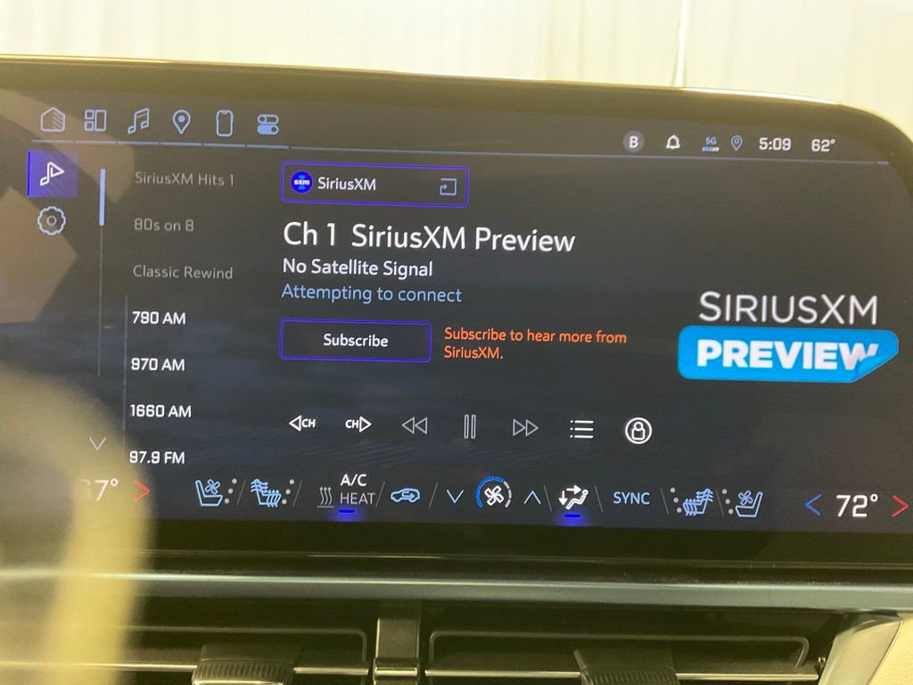 Used 2025 Chevrolet Equinox EV LT w/ Convenience Package II AWD/4WD image 25