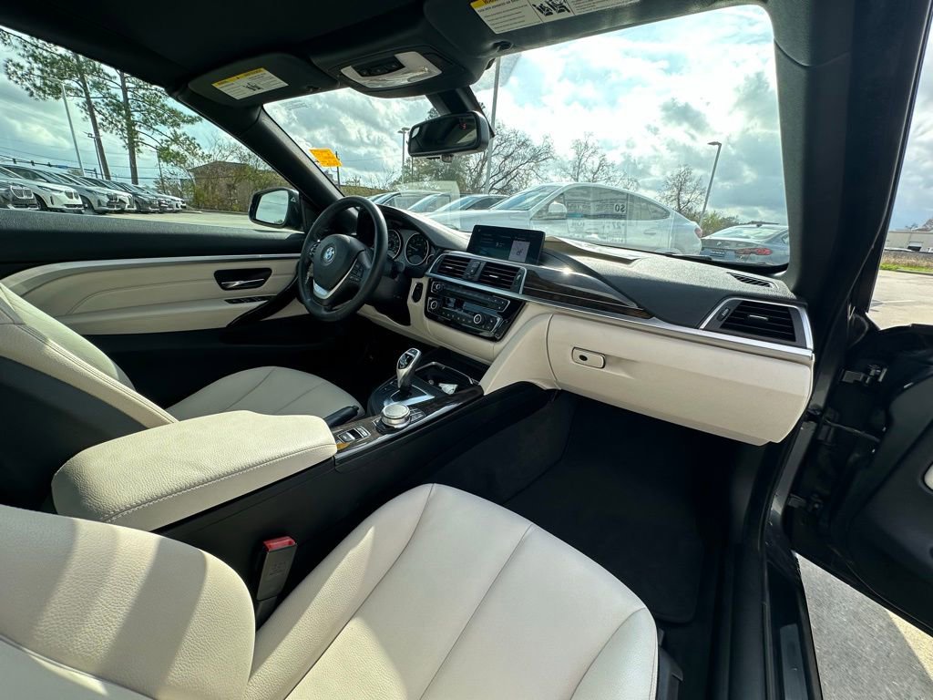 Used 2019 BMW 430i Convertible w/ Convenience Package image 22